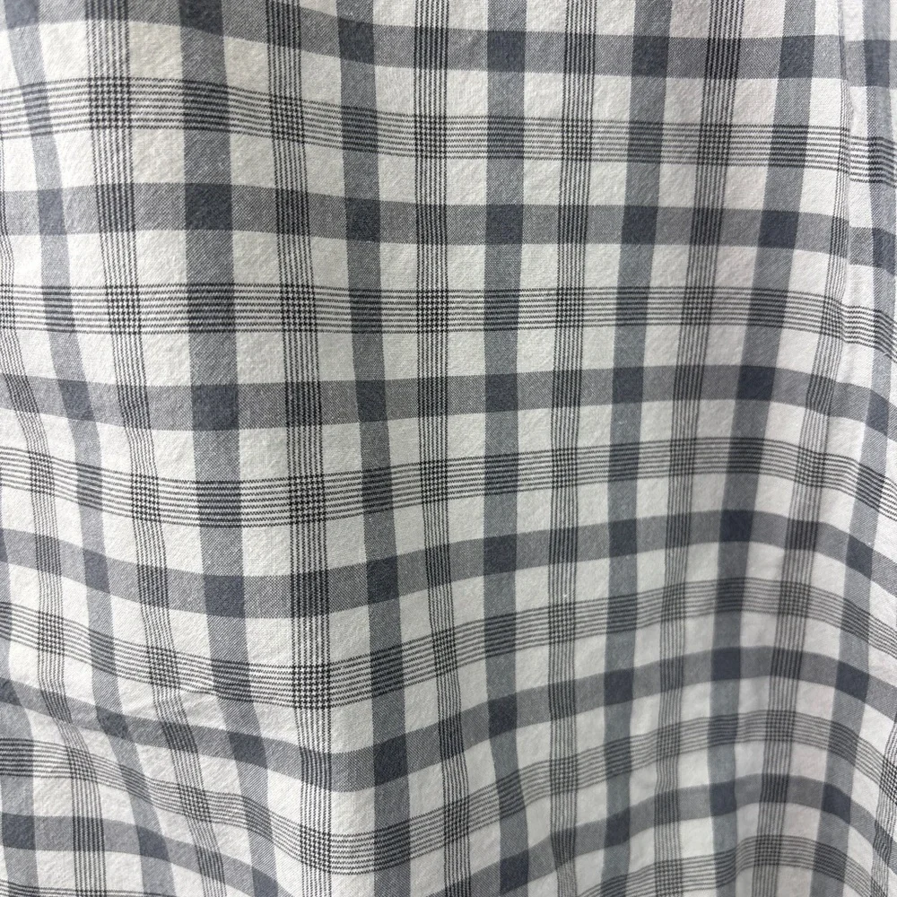 Columbia Men's Gray Checkered Cotton Short Sleeve Button Down Shirt Medium